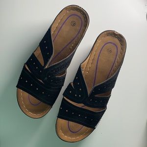 BRAND NEW black strap sandals